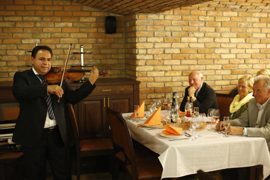 Anna Panzio Bed & Breakfast Egerszalok Luaran gambar